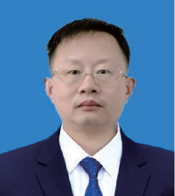 政治 李辉