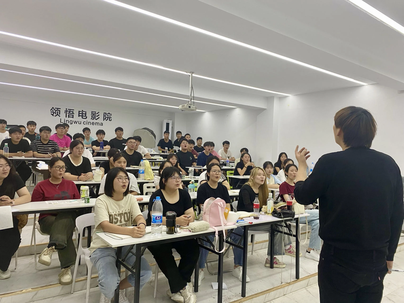 休闲交流休息区