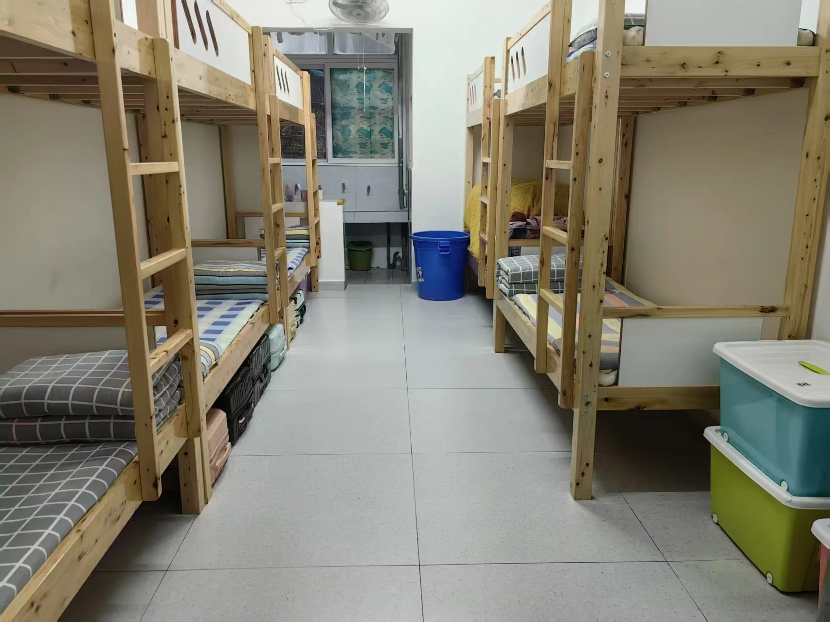 整洁舒适的学生宿舍