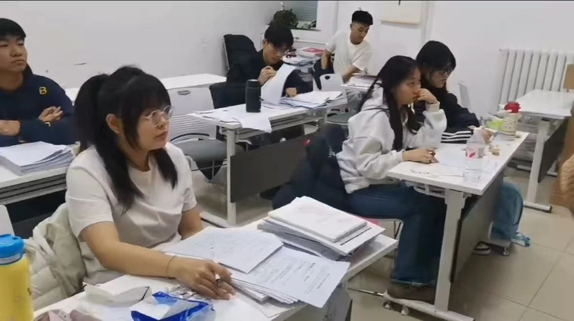 上课场景