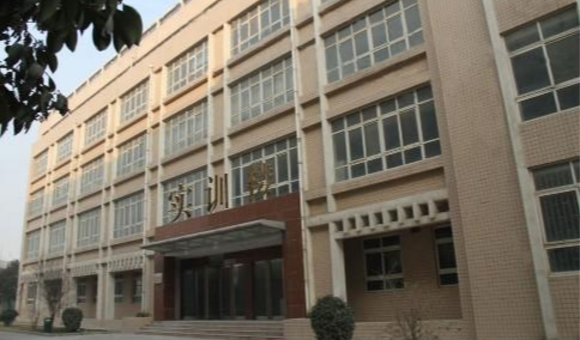郑州熙瑞教育美容培训招生简章：专业收费、就业支持与到校指引
