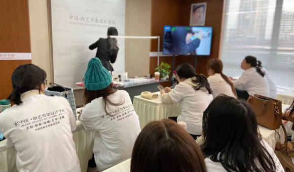 合肥朗艺匠心形象设计艺术培训学校靠不靠谱？课程、师资、学费、地址一览！
