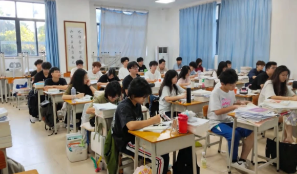 广州前程教育机构课程怎么样？附课程体系与上课安排详情！