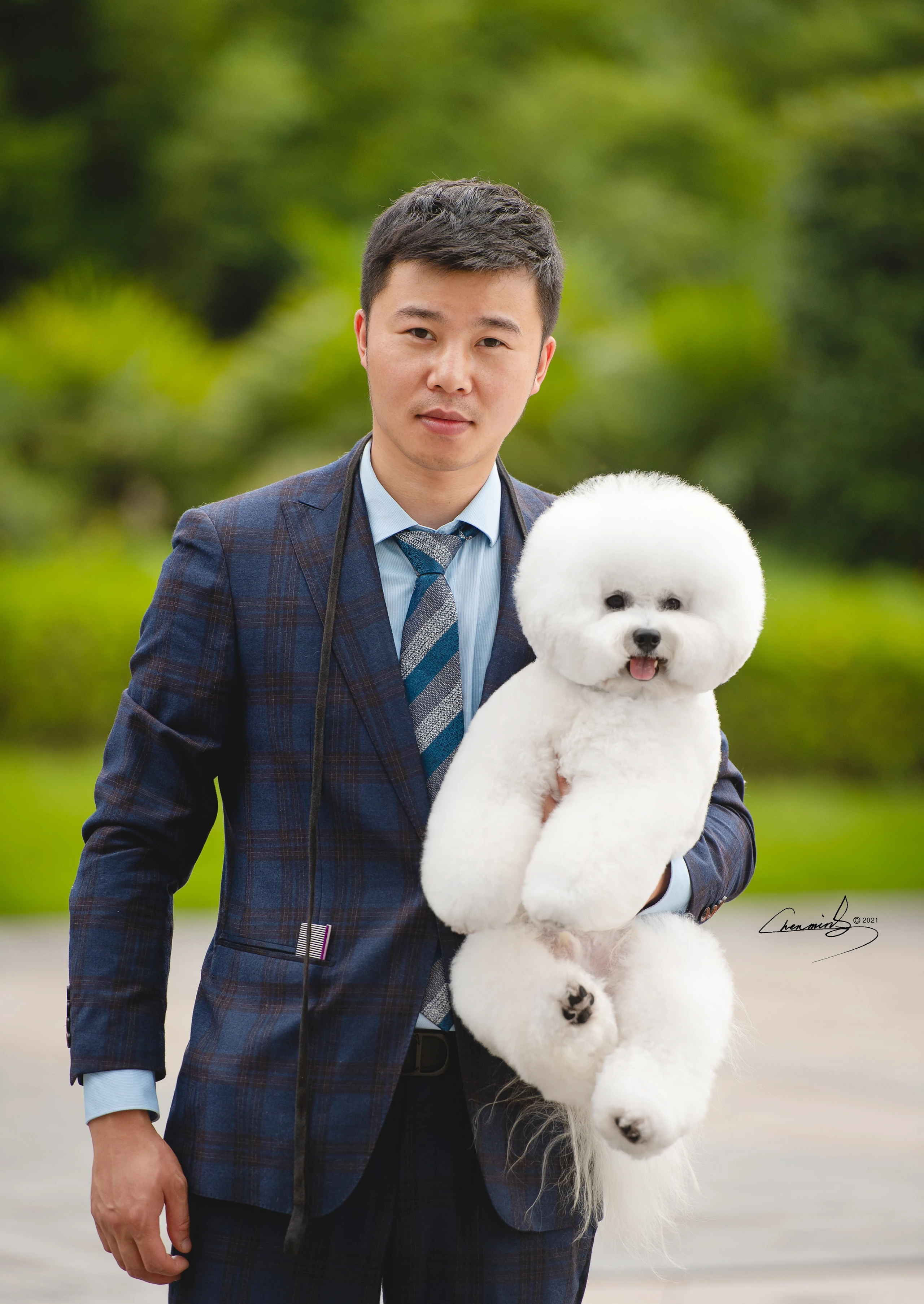 杨凡校长照片