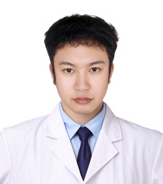 执业医师 钟佳男